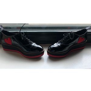 Love Moschino Black Patent Leather Heart Sneakers